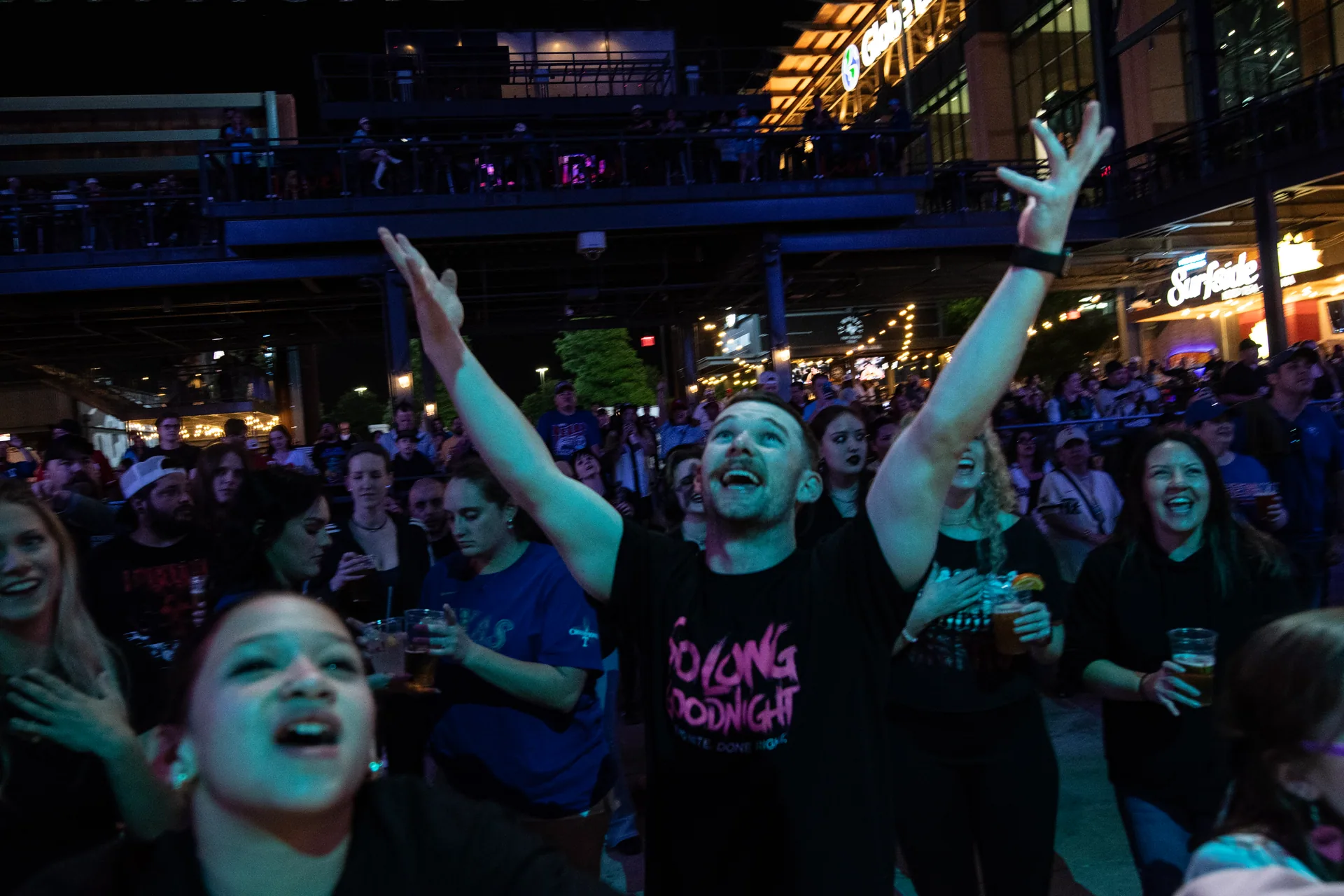 Fans singing along with So Long Goodnight at Texas Live